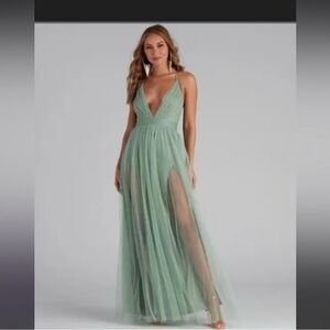 Sage green maxi Homecoming or Prom dress! Windsor brand. NWT.